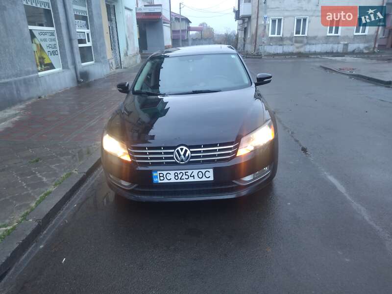 Седан Volkswagen Passat 2013 в Буске