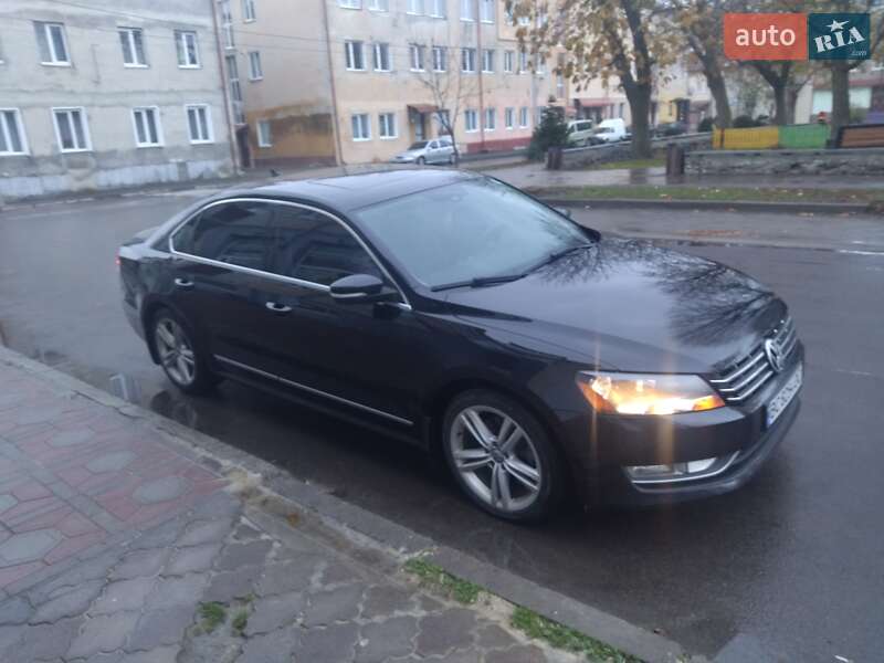Седан Volkswagen Passat 2013 в Буске
