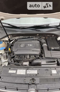 Седан Volkswagen Passat 2014 в Харькове