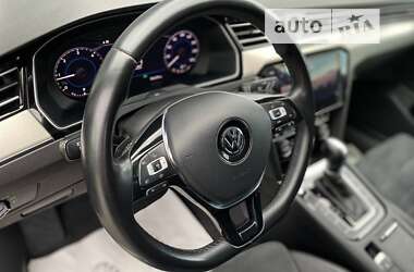 Универсал Volkswagen Passat 2018 в Стрые