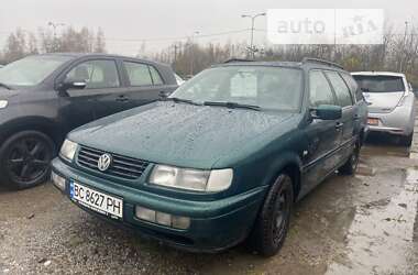 Универсал Volkswagen Passat 1995 в Львове