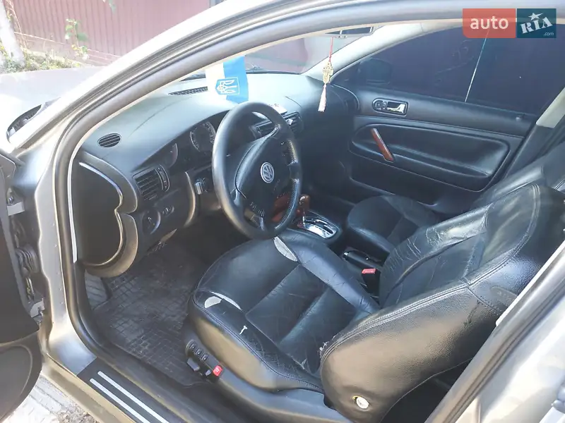 Volkswagen Passat 2003 VIN WVWTH63B04P040890 фото оголошення 5 з 51