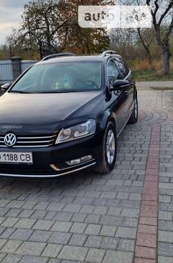 Универсал Volkswagen Passat 2011 в Борщеве