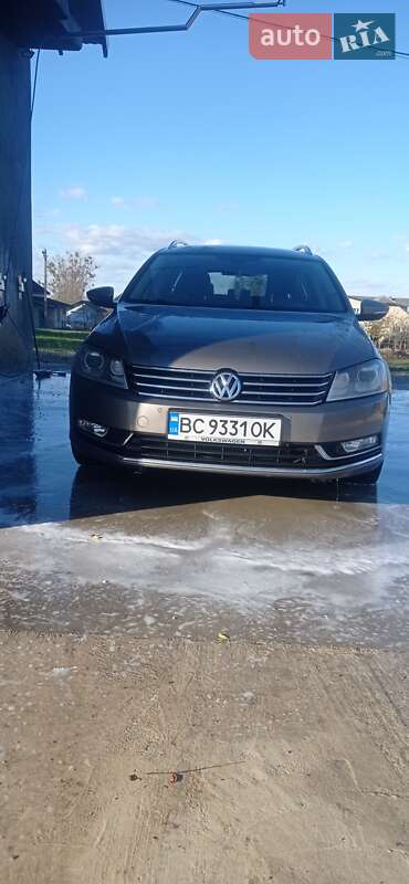 Універсал Volkswagen Passat 2011 в Стрию