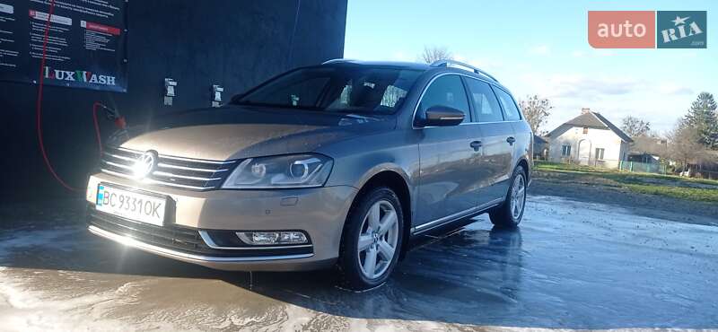 Універсал Volkswagen Passat 2011 в Стрию