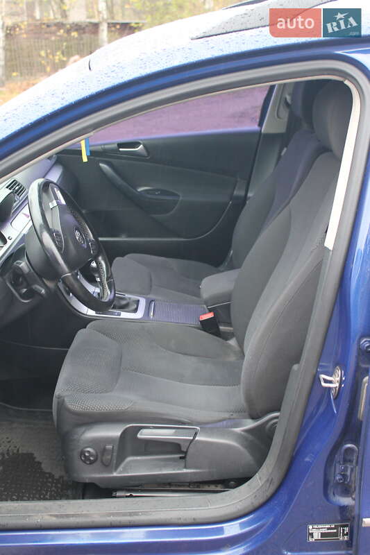 Универсал Volkswagen Passat 2009 в Коростене