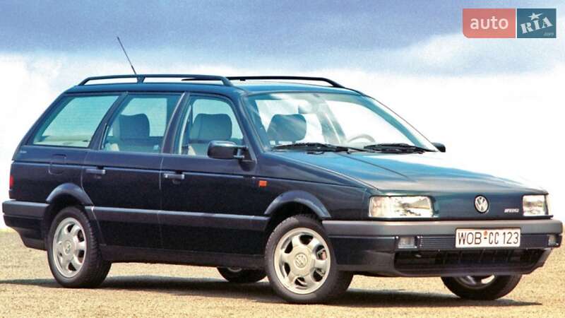 Универсал Volkswagen Passat 1990 в Чугуеве