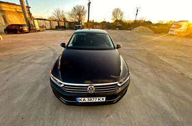 Седан Volkswagen Passat 2017 в Южноукраинске