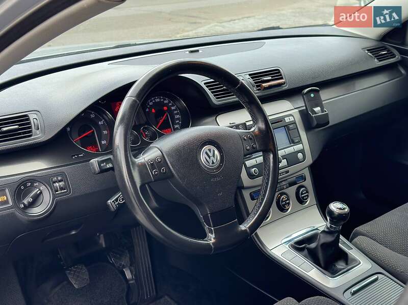 Універсал Volkswagen Passat 2007 в Києві