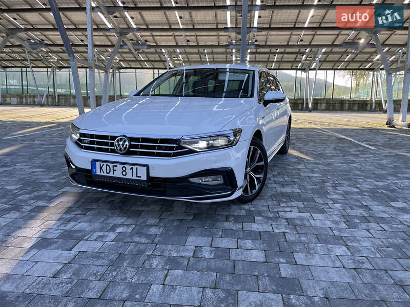 Универсал Volkswagen Passat 2019 в Львове