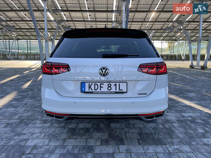 Универсал Volkswagen Passat 2019 в Львове