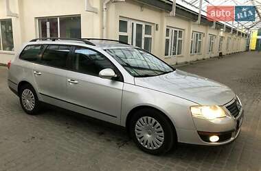 Універсал Volkswagen Passat 2008 в 