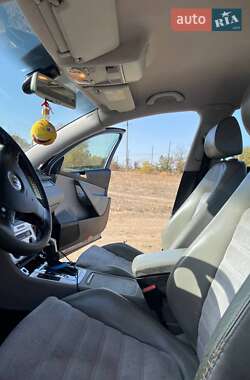Седан Volkswagen Passat 2006 в 