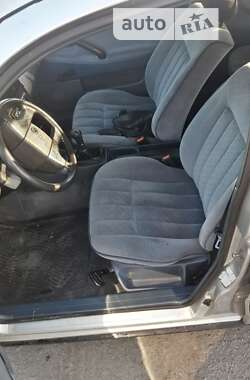 Седан Volkswagen Passat 1991 в 
