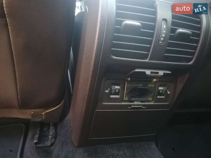 Універсал Volkswagen Passat 2011 в Житомирі