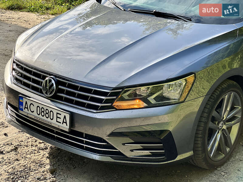 Седан Volkswagen Passat 2016 в Луцьку