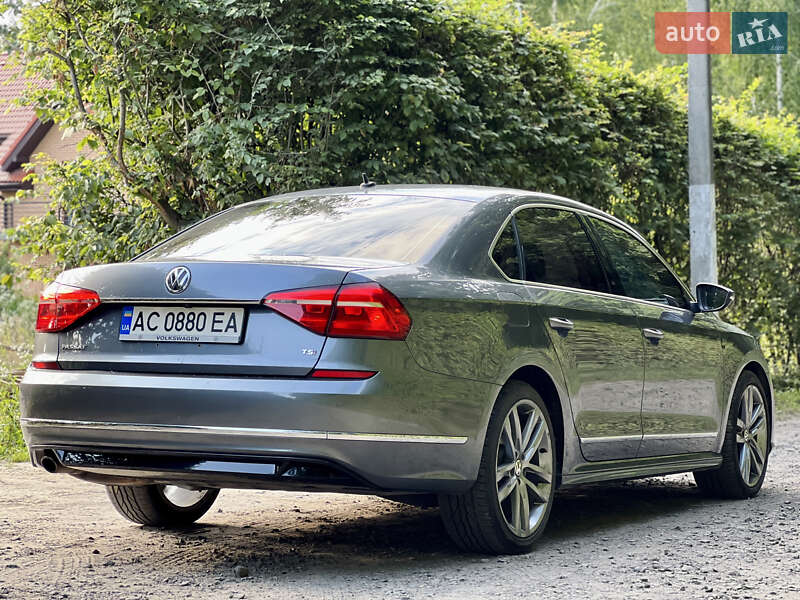 Седан Volkswagen Passat 2016 в Луцьку