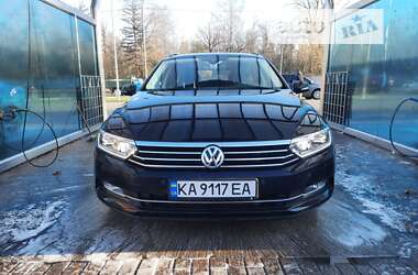 Универсал Volkswagen Passat 2015 в Киеве