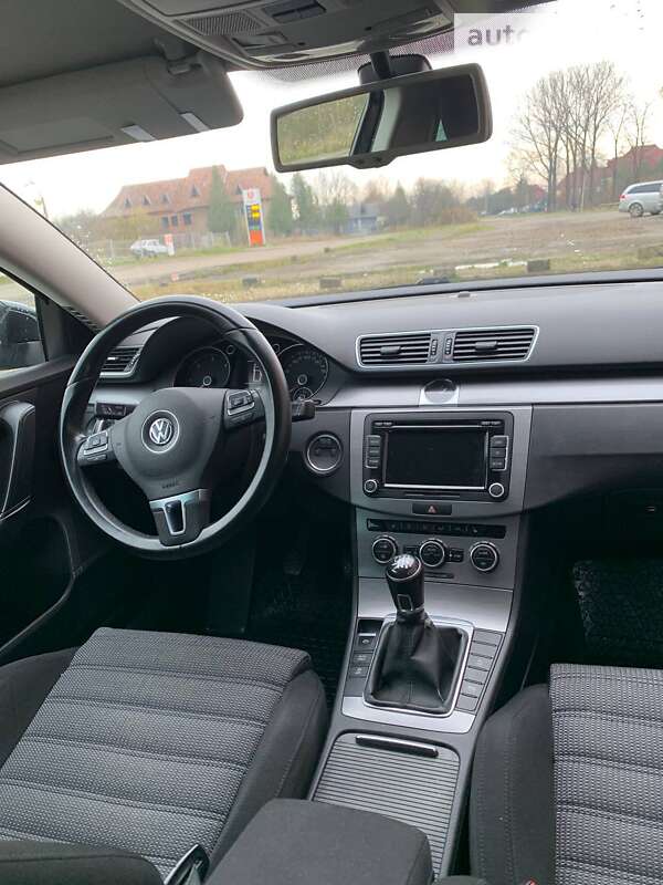 Универсал Volkswagen Passat 2013 в Калуше