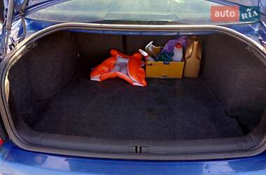 Седан Volkswagen Passat 1999 в 