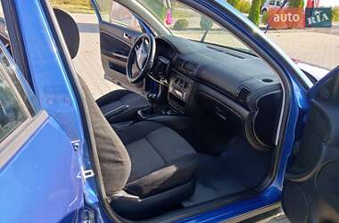 Седан Volkswagen Passat 1999 в 