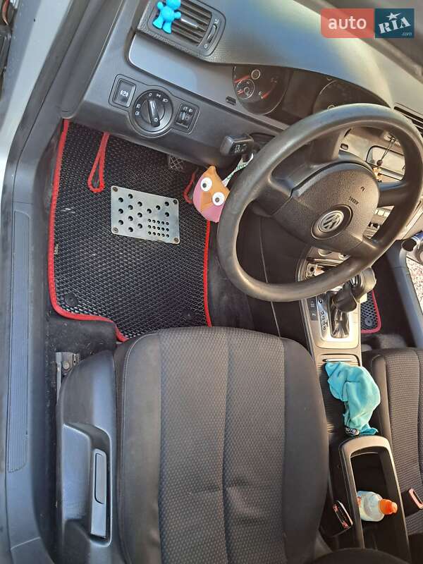 Универсал Volkswagen Passat 2008 в Киеве