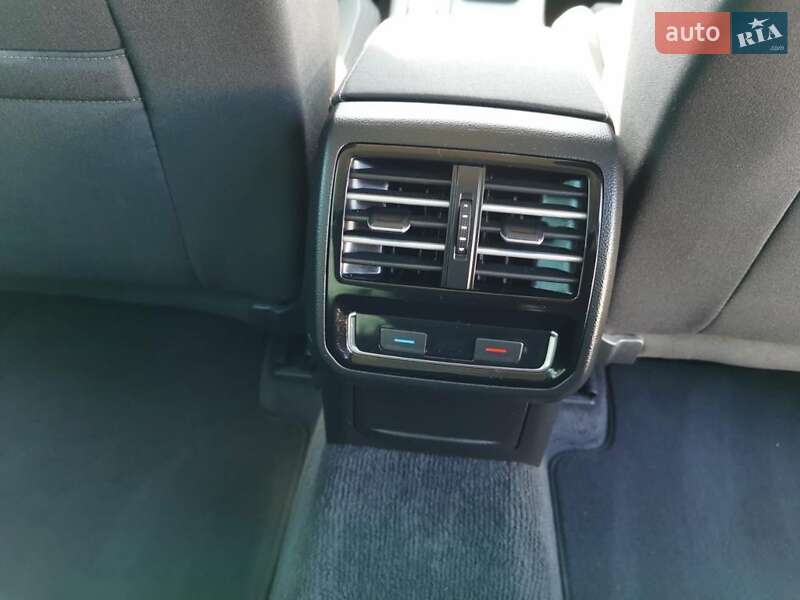 Универсал Volkswagen Passat 2015 в Полтаве