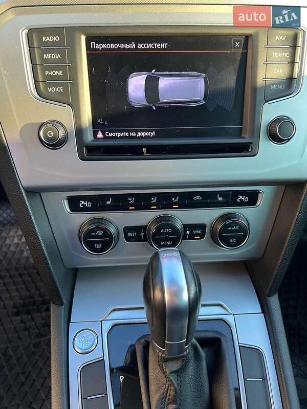 Универсал Volkswagen Passat 2015 в Полтаве