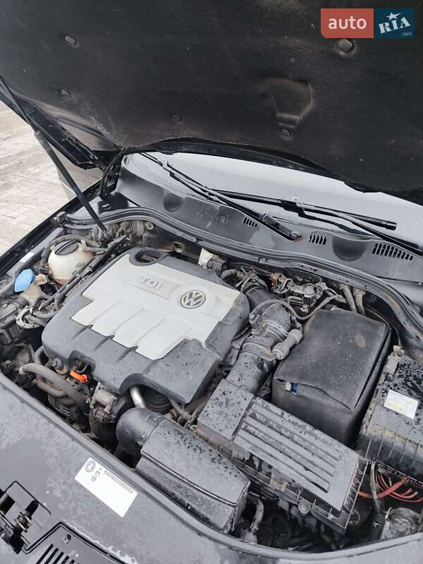 Универсал Volkswagen Passat 2009 в Львове