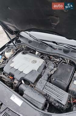 Универсал Volkswagen Passat 2009 в 
