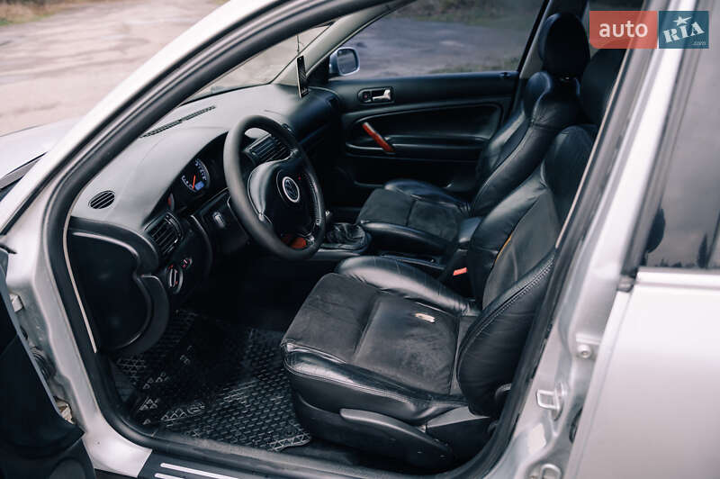 Универсал Volkswagen Passat 2003 в Вижнице