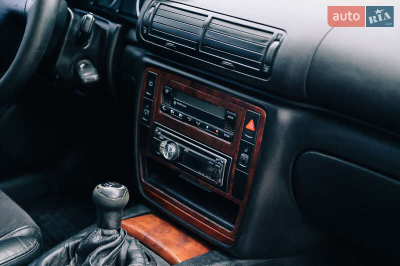 Универсал Volkswagen Passat 2003 в Вижнице