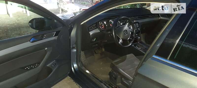 Универсал Volkswagen Passat 2015 в Кривом Роге