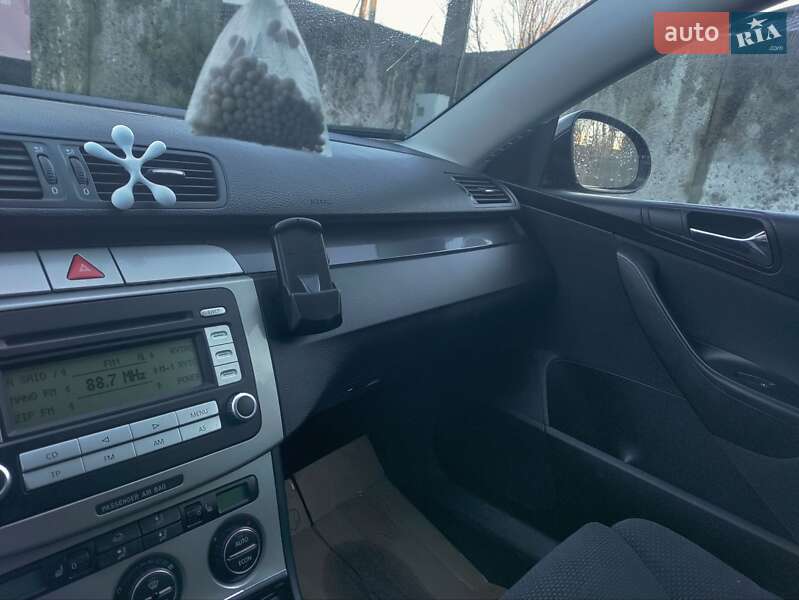 Універсал Volkswagen Passat 2007 в Конотопі
