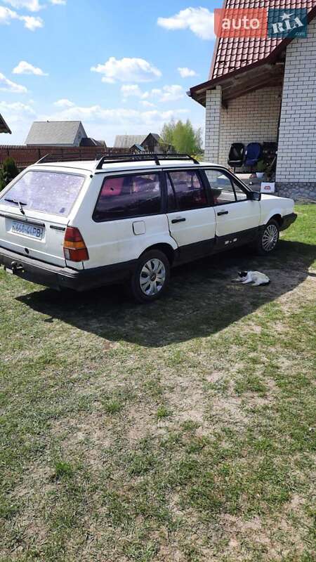 Універсал Volkswagen Passat 1986 в Ратному фото 2 Універсал Volkswagen Passat 1986 в Ратному