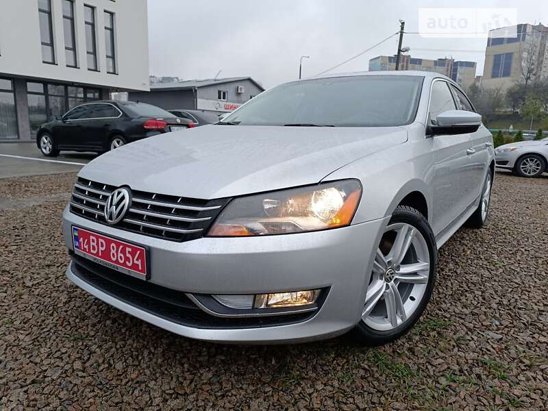 Седан Volkswagen Passat 2014 в Львове