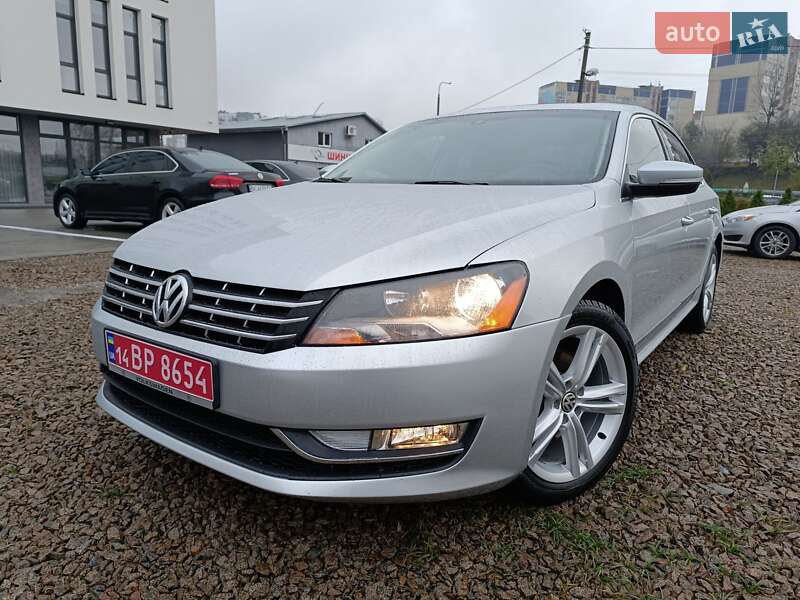 Седан Volkswagen Passat 2014 в Львове