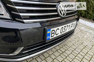 Седан Volkswagen Passat 2012 в 