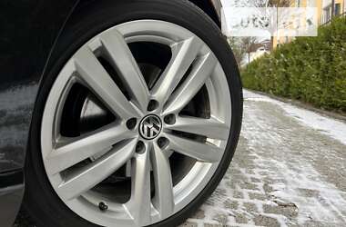 Седан Volkswagen Passat 2012 в 