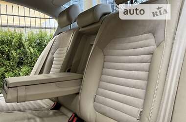Седан Volkswagen Passat 2012 в 
