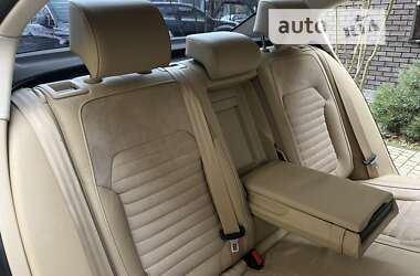 Седан Volkswagen Passat 2012 в 