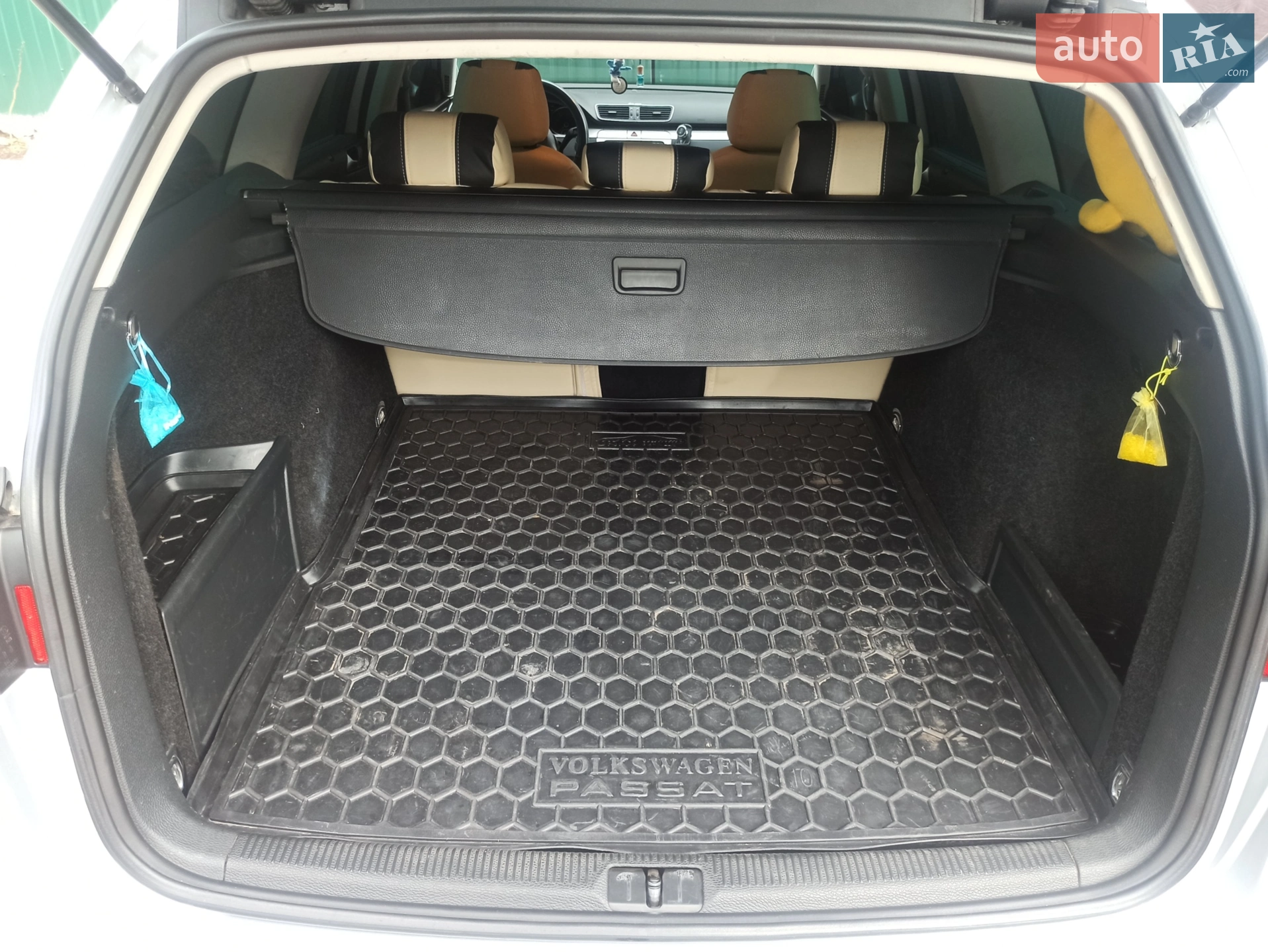 2010 Volkswagen Passat - мініатюра 8