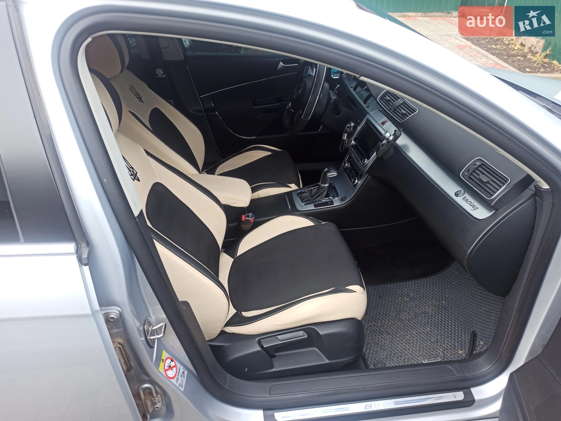 2010 Volkswagen Passat - мініатюра 9