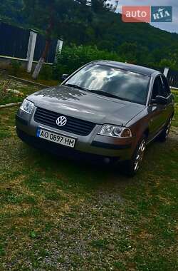 Седан Volkswagen Passat 2002 в 