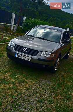 Седан Volkswagen Passat 2002 в Мукачево