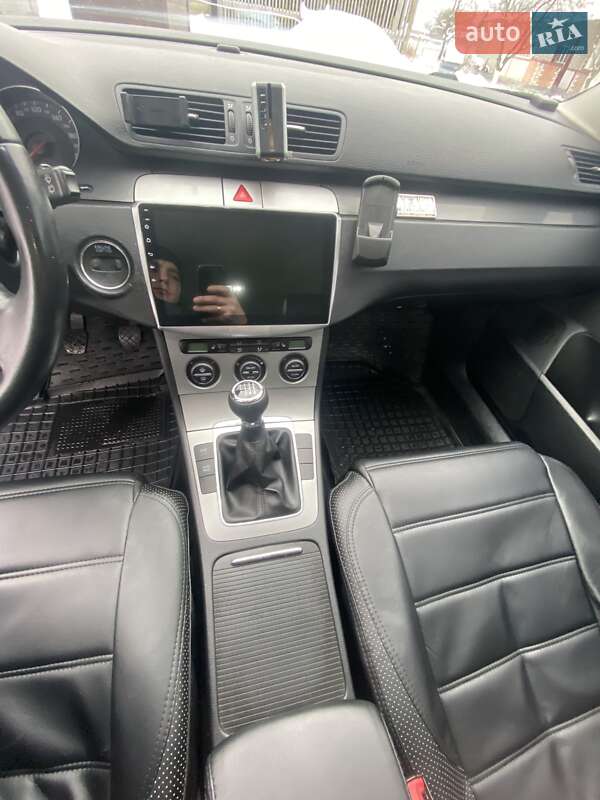 Универсал Volkswagen Passat 2006 в Любомле