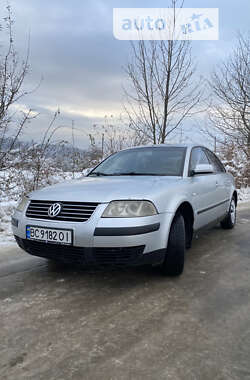 Седан Volkswagen Passat 2003 в Бориславі