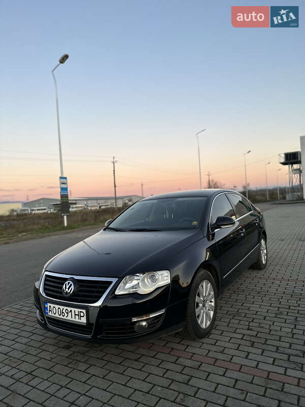 Седан Volkswagen Passat 2009 в Хусті