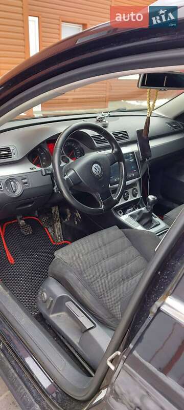Універсал Volkswagen Passat 2008 в Сумах