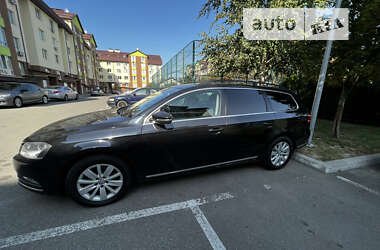 Універсал Volkswagen Passat 2012 в Києві